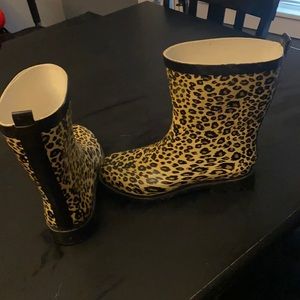 Cheetah print rain boots